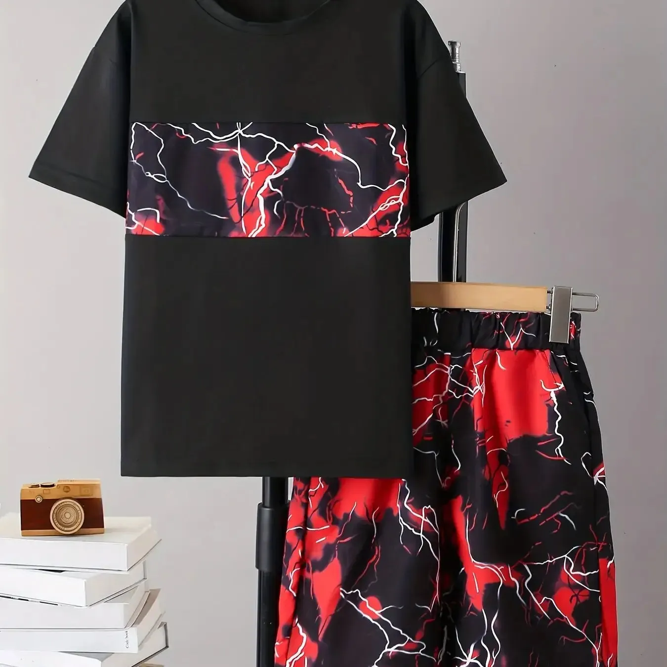Summer Boys Camouflage Round Neck T-shirt & Shorts